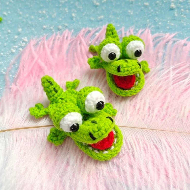 one pair of two 3d cute little crocodile hair clips hairpin, for girls, with a cartoon three dimensional design. made by hand using 4 strands of milk cotton. soft and easy to clean, it is the best decoration for hair. lightweight and comfortable. can be hung on wrists and bags for a great look as a daily accessory. suitable for both babies and adults to wear. fully showcases your cuteness and tenderness. it is the most thoughtful gift for your family. one pair of two 3d cute little crocodile hair clips hairpin, for girls, with a cartoon three dimensional design. made by hand using 4 strands of milk cotton. soft and easy to clean, it is the best decoration for hair. lightweight and comfortable. can be hung on wrists and bags for a great look as a daily accessory. suitable for both babies and adults to wear. fully showcases your cuteness and tenderness. it is the most thoughtful gift for your family.