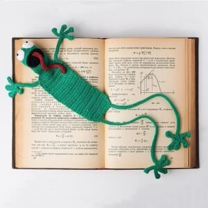 frog hand knitted cute bookmark；reading companion & bag charm；each piece is hand knitted with meticulous care, boasting a soft, skin friendly texture and delicate details that reflect thoughtful craftsmanship.slip it between pages, and it becomes your perfect reading buddy—effortlessly marking your progress while adding a playful, whimsical touch to your daily reading moments. add a touch of ritual to your reading with this charming little companion.with its adorable, distinctive design, it makes a thoughtful gift for book lovers, friends, and family, blending practicality with heartfelt warmth.more than just a bookmark, it can also be attached to your bag (with a clasp, if desired) as a cute accessory, adding a fun, whimsical flair to your everyday outfits and outings—one piece, multiple uses!crafted from high quality knitted materials, it’s durable, resistant to deformation and wear, and easy to maintain. it will accompany your reading and adventures for years to come, becoming a cozy little keepsake by your side.