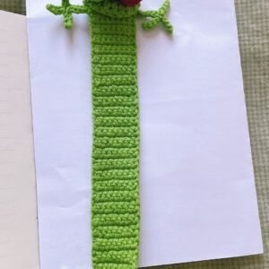 small frog hand knitted cute bookmark；reading companion & bag charm；each piece is hand knitted with meticulous care, boasting a soft, skin friendly texture and delicate details that reflect thoughtful craftsmanship.slip it between pages, and it becomes your perfect reading buddy—effortlessly marking your progress while adding a playful, whimsical touch to your daily reading moments. add a touch of ritual to your reading with this charming little companion.with its adorable, distinctive design, it makes a thoughtful gift for book lovers, friends, and family, blending practicality with heartfelt warmth.more than just a bookmark, it can also be attached to your bag (with a clasp, if desired) as a cute accessory, adding a fun, whimsical flair to your everyday outfits and outings—one piece, multiple uses!crafted from high quality knitted materials, it’s durable, resistant to deformation and wear, and easy to maintain. it will accompany your reading and adventures for years to come, becoming a cozy little keepsake by your side.