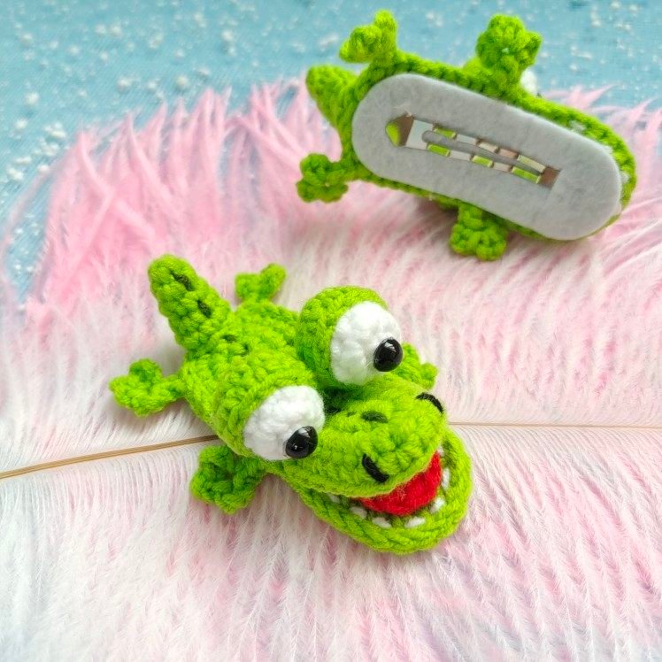 one pair of two 3d cute little crocodile hair clips hairpin, for girls, with a cartoon three dimensional design. made by hand using 4 strands of milk cotton. soft and easy to clean, it is the best decoration for hair. lightweight and comfortable. can be hung on wrists and bags for a great look as a daily accessory. suitable for both babies and adults to wear. fully showcases your cuteness and tenderness. it is the most thoughtful gift for your family. one pair of two 3d cute little crocodile hair clips hairpin, for girls, with a cartoon three dimensional design. made by hand using 4 strands of milk cotton. soft and easy to clean, it is the best decoration for hair. lightweight and comfortable. can be hung on wrists and bags for a great look as a daily accessory. suitable for both babies and adults to wear. fully showcases your cuteness and tenderness. it is the most thoughtful gift for your family.